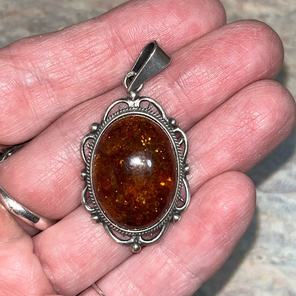 Vintage Sterling Silver Amber? Pendant - Picture 9 of 13
